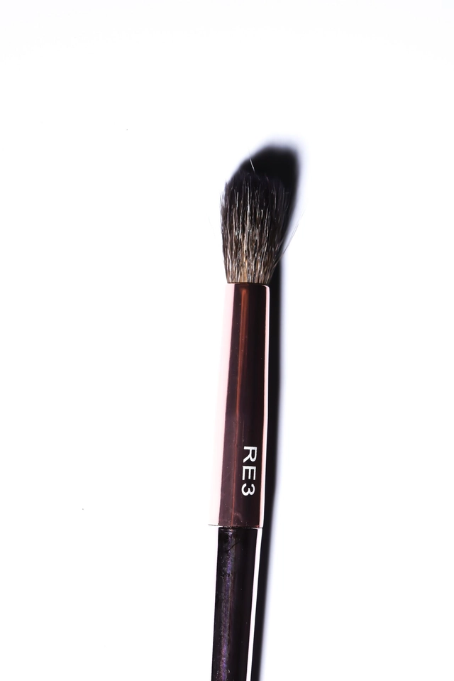 RLG Cosmetics RE 3- Small Blending Brush